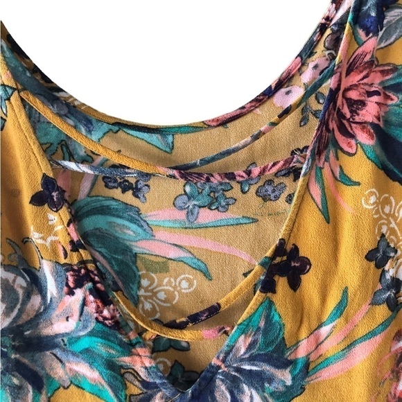 Ava & Viv floral strappy ruffled bell sleeve Fall Top 
Boho western Flowy fit - Picture 4 of 11